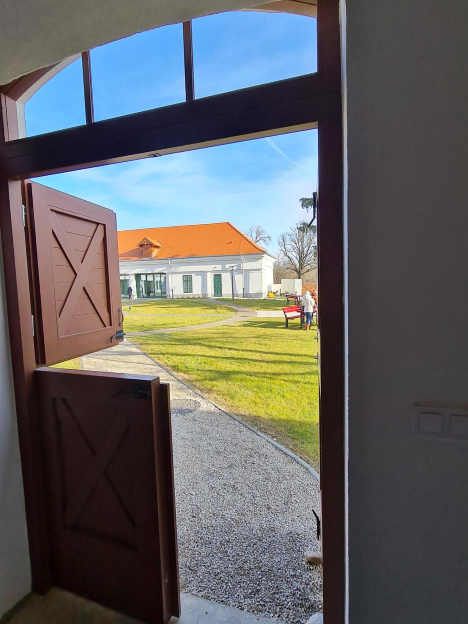 Ginger House Apartment Кестхей Экстерьер фото