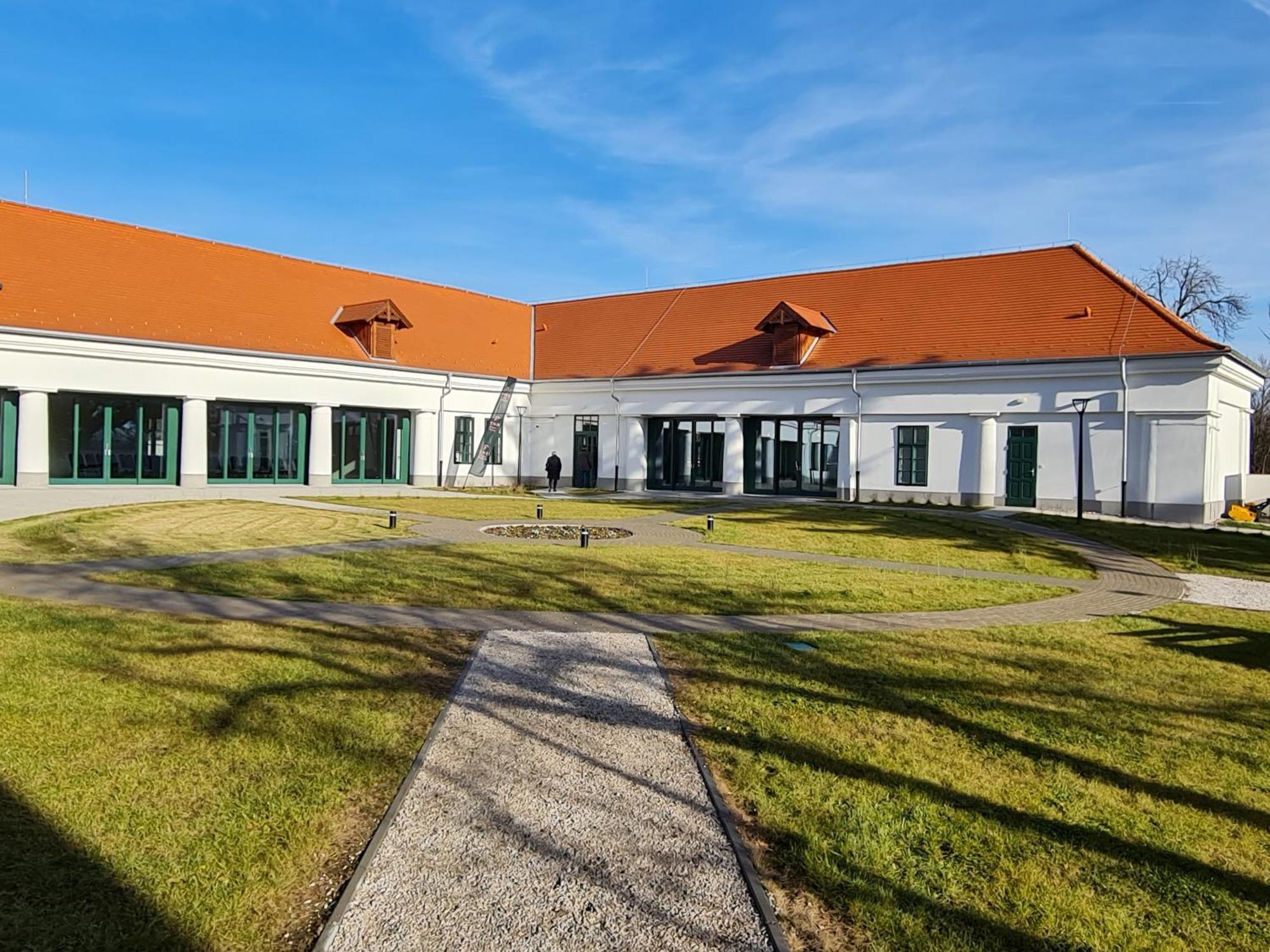 Ginger House Apartment Кестхей Экстерьер фото